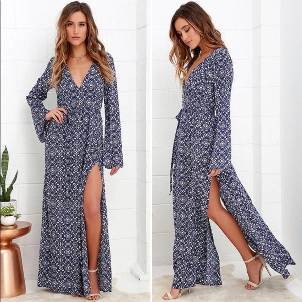 Lulus Mandala Daydream Blue/White Print Long Sleeve Dual Split Maxi Dress